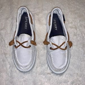 Sperry Shoes - Sperry White Boat Shoes Brown Leather Laces 7 Sperry Shoes - Sperry White Boat Shoes Brown Leather Laces 7
